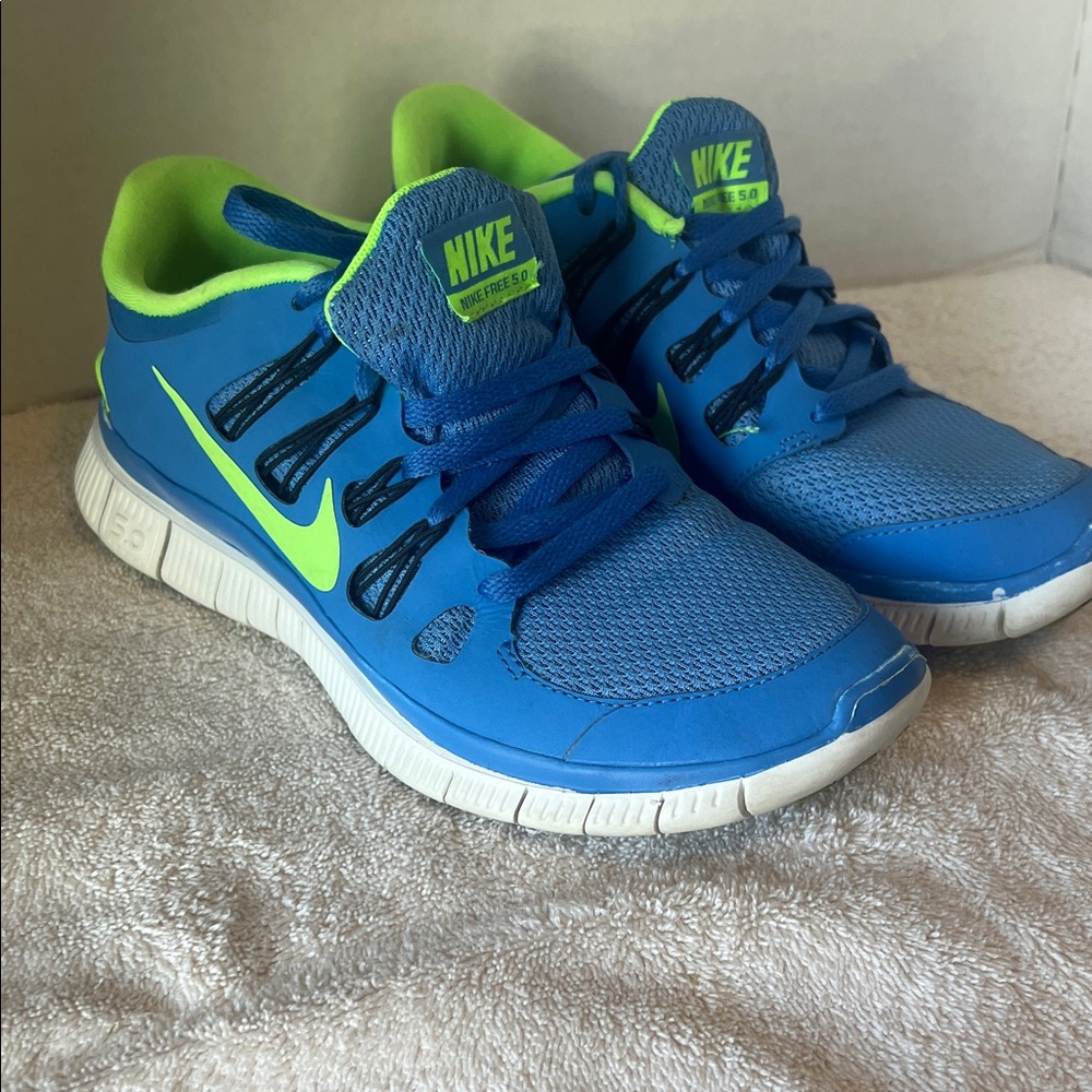 Nike Kids Blue and Neon Green Sneakers